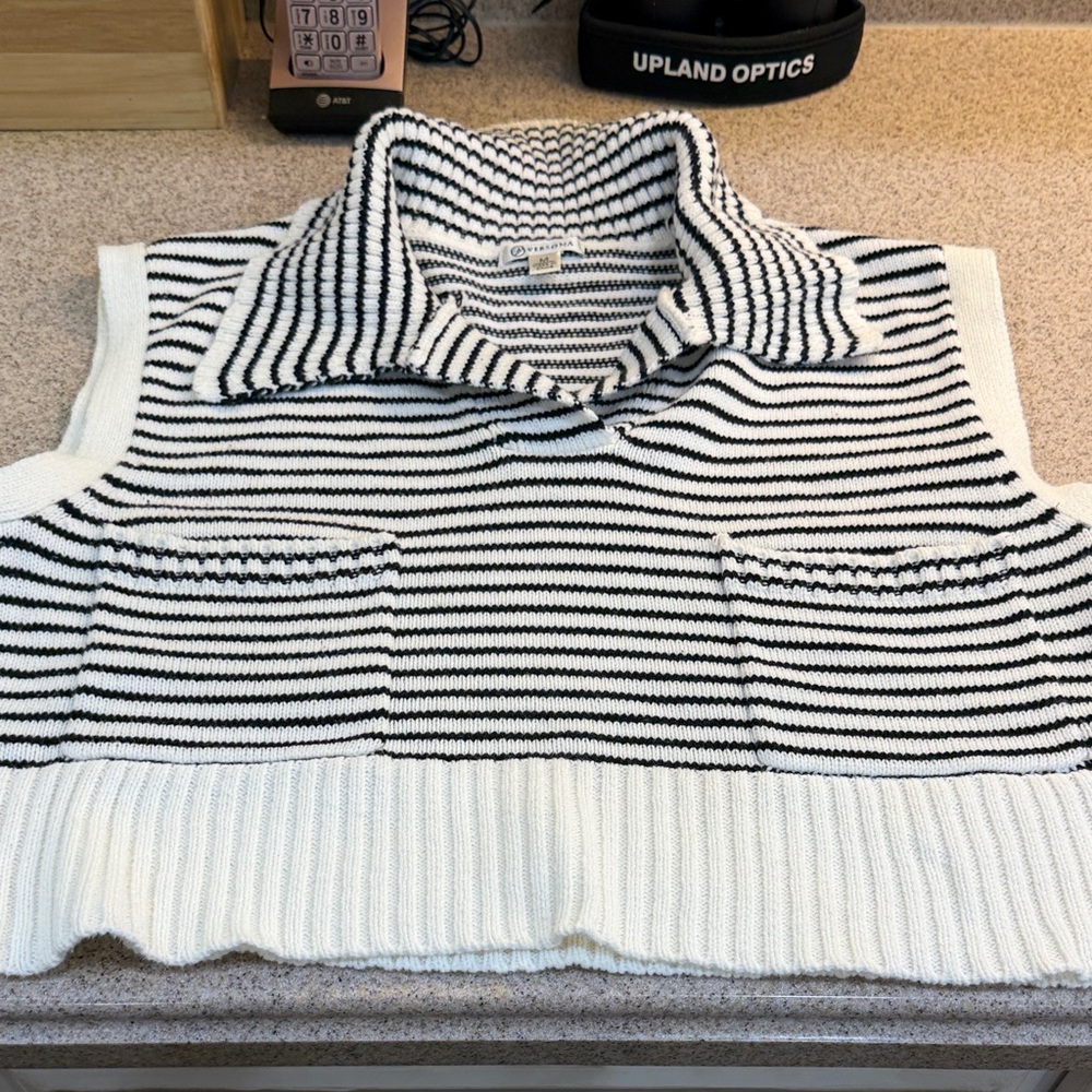 cropped Striped Black and White Sweater Vest